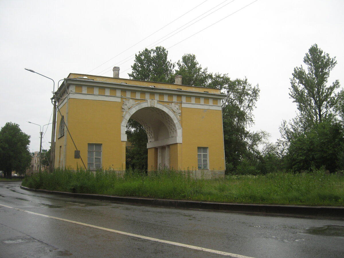 Городские ворота города Ломоносов.